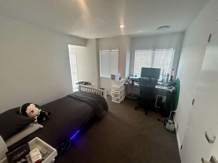 2 Moki Place Long Bay_13