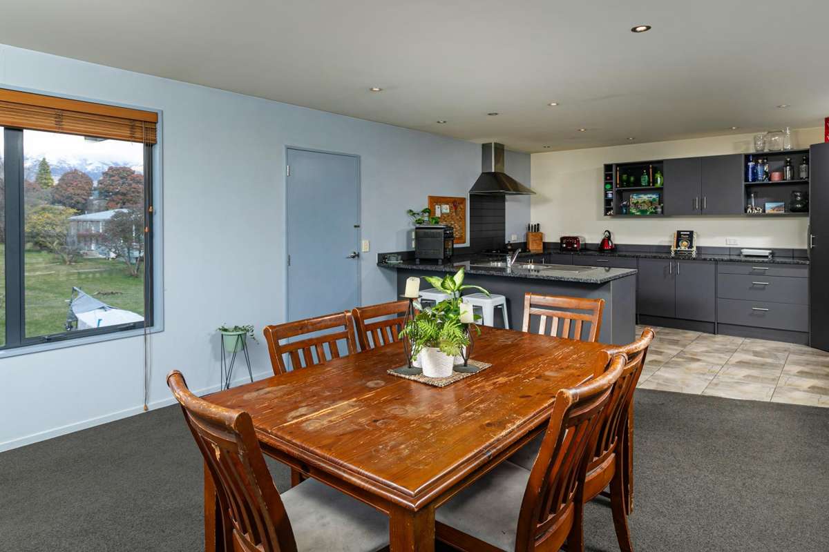 123 Aubrey Road_1