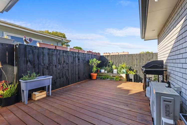 9B Hollinbrigg Place Manurewa_17