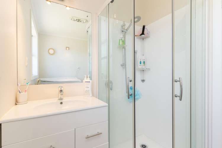 28 Franklyn Road Tawa_14