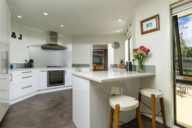 4 Louvain Place Greenhithe_3