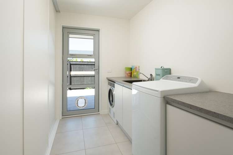 12 Rembrandt Drive Springlands_21