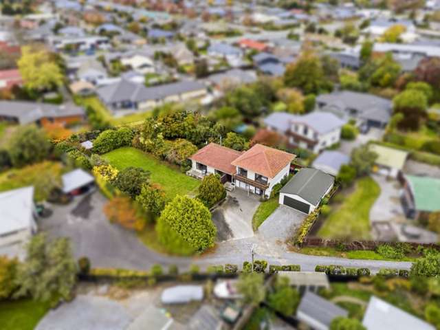 * UNDER OFFER * ** Sorry, Now Under Offer**
