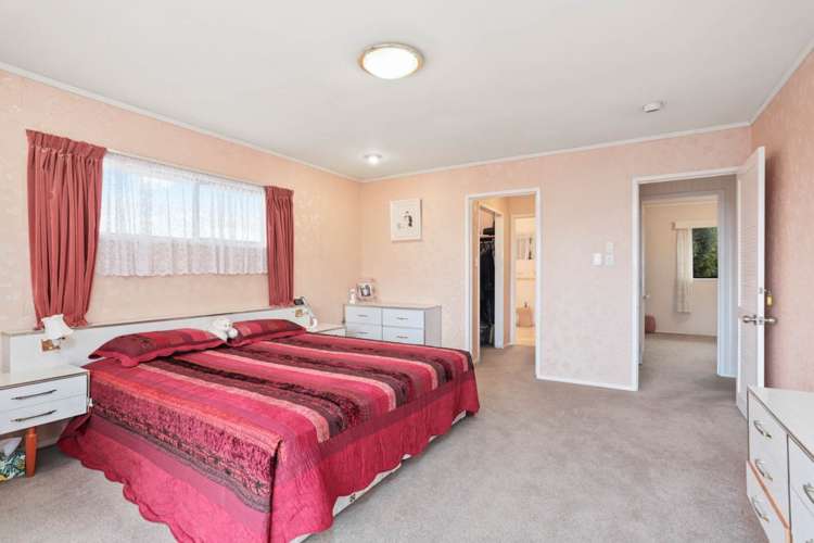 247a Royal Road Massey_14