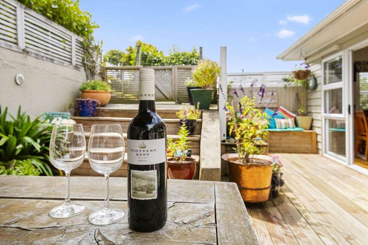 76 Redwood Avenue Tawa_15