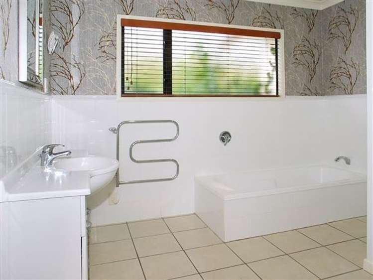 96 Navigation Drive Whitby_23