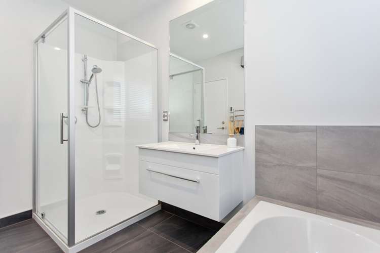 6 Colt Place Wigram_10