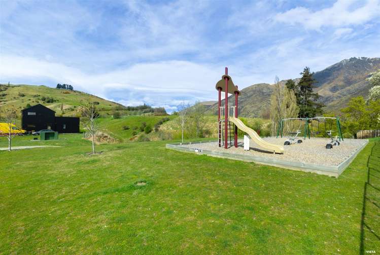 18 Lorne Street Dalefield/Wakatipu Basin_15