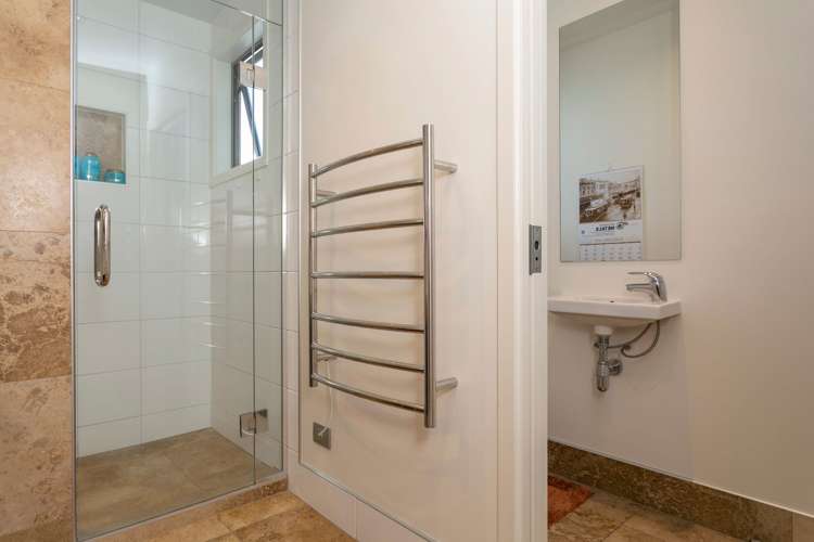 10b Mere Road Taupo_17