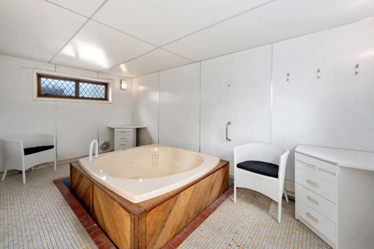 19a Gwendoline Street Glenholme_13