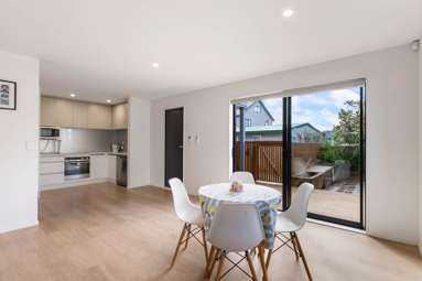 6/66 Seymour Road_4