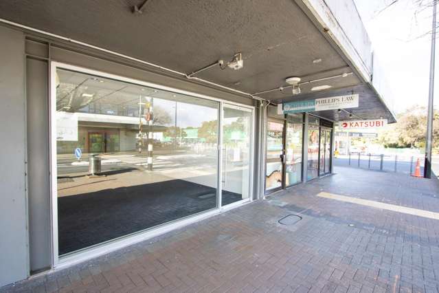 Perfectly Positioned Browns Bay Retail