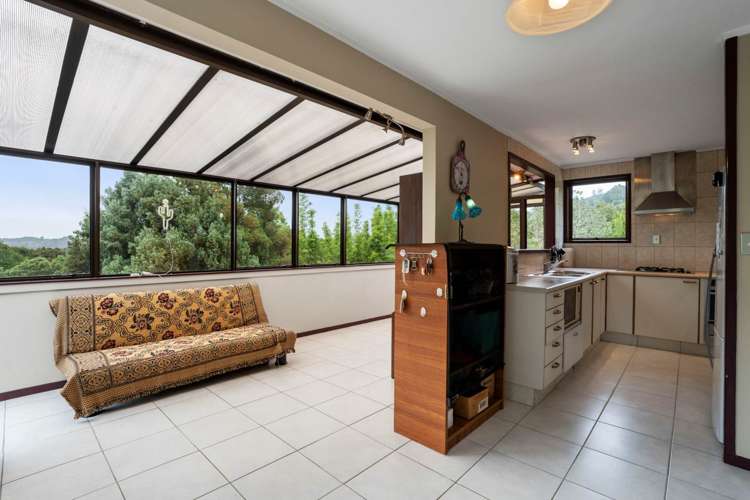274 Forest Hill Road Waiatarua_8