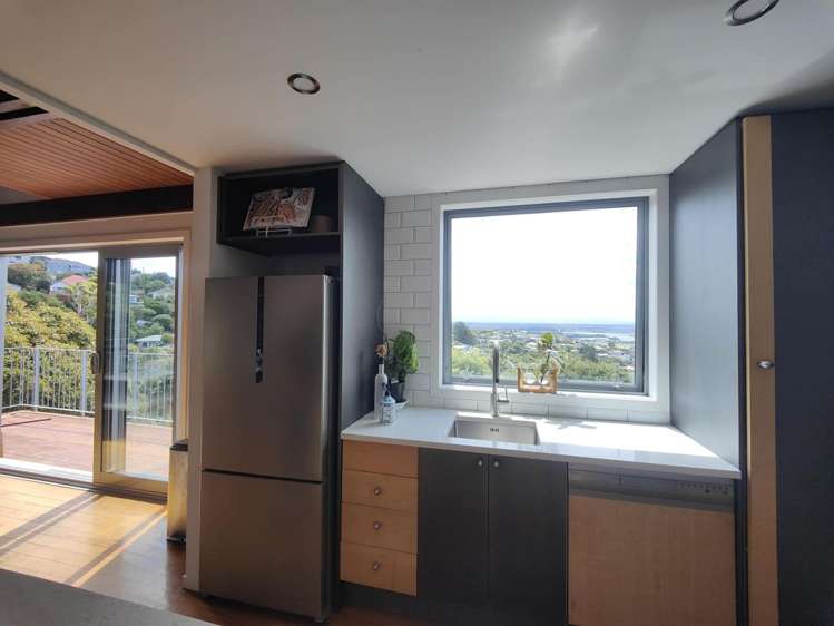 2/146 Soleares Avenue Mount Pleasant_13
