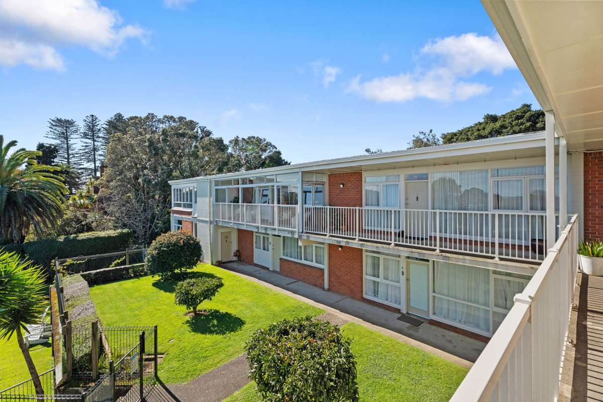 12/12 Crescent Road_0