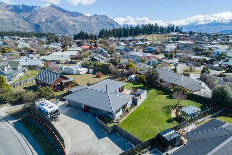 51 Mount Iron Drive Wanaka_3