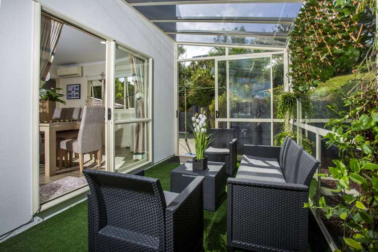 21 Crimson Park Oteha_16