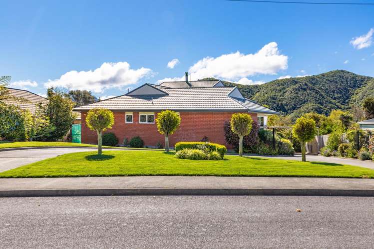 5 Moana View Road Waikawa_26
