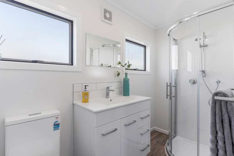 1/111 Canal Road Avondale_9