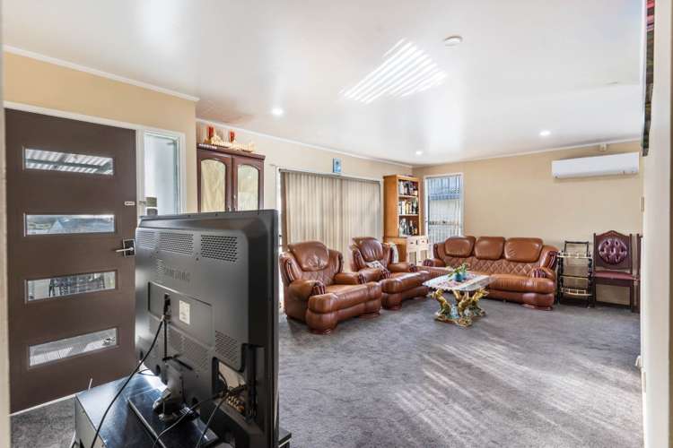 6 Iris Place Clendon Park_21