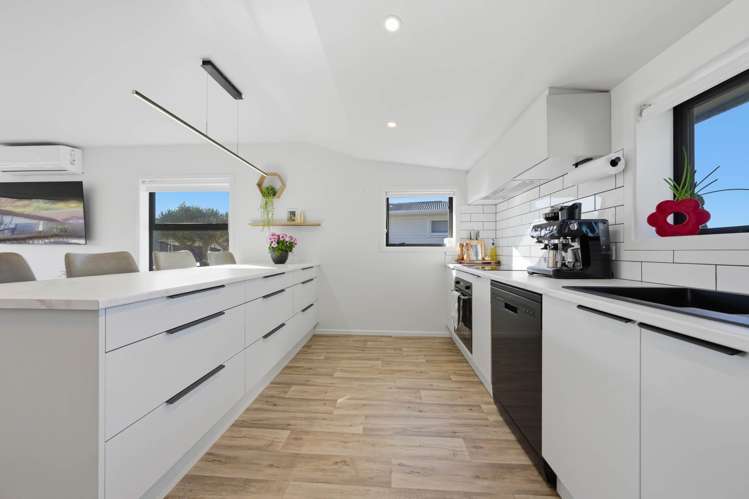 127 Ennis Avenue Pakuranga Heights_9