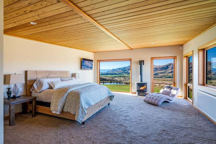 2 Miharo Lane, Queensberry Wanaka_11