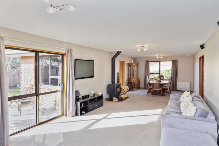 8 Orlando Crescent Waimairi Beach_12