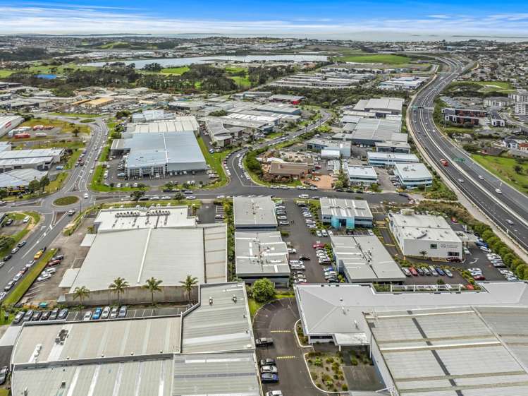 10 & 11/2A William Pickering Drive Rosedale_16