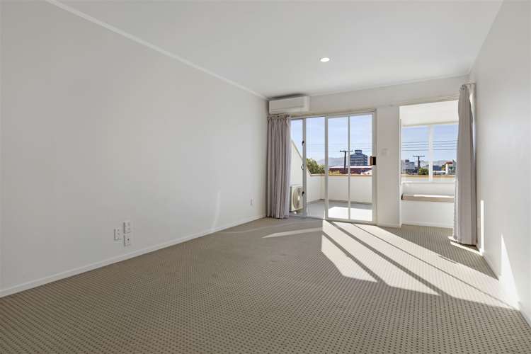 2/20 Up Francis Street Blenheim Central_7