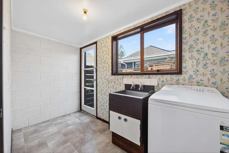 1/15 Serrita Avenue Sunnyhills_23