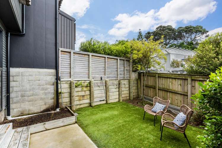11/80 Seatoun Heights Road Seatoun_9