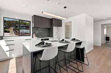 6 Blackhawk Close_3