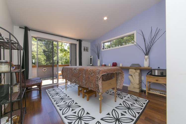 56 Hollywood Avenue Titirangi_12