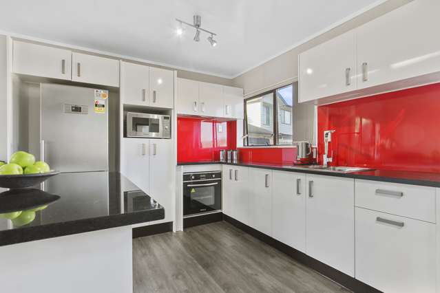 2/8 James Walter Place Mount Wellington_2