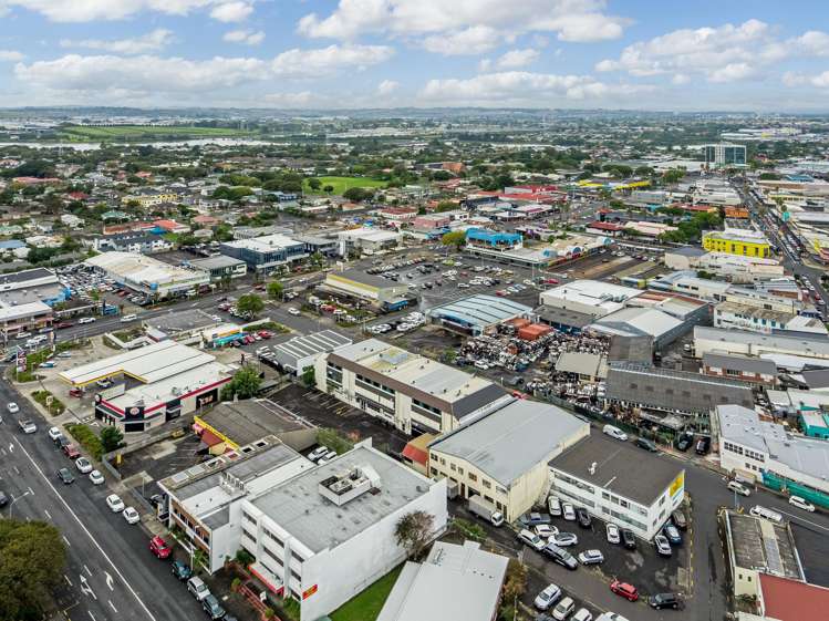 12-16 Gordon Road Otahuhu_14