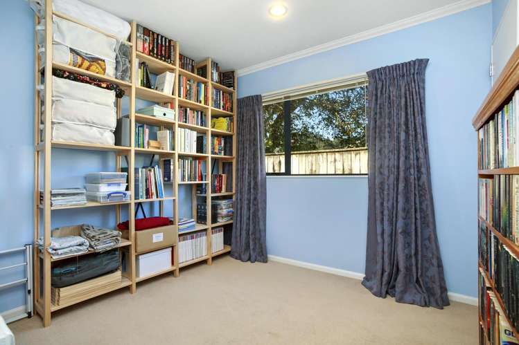 10/58a Molesworth Taita_7