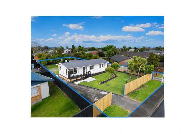 Modern 3 Bedroom Home Plus Extra Utility Rooms In Papakura