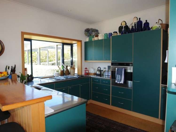 6489 Christchurch Akaroa Road Robinsons Bay_14