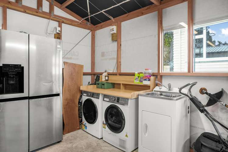 15 Rowe Parade Wainuiomata_22