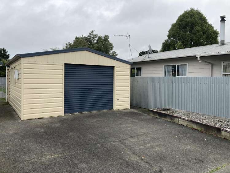 14 Moore Crescent Carterton_11