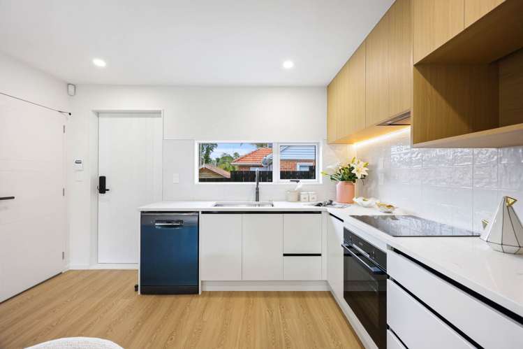 65D Kiwi Road Pt Chevalier_7