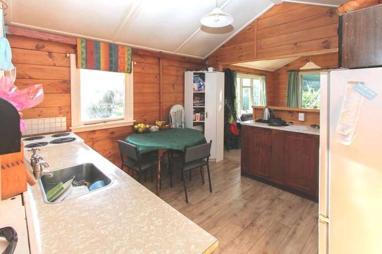 21 Middleton Road Hannahs Bay_9