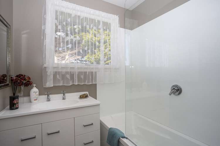 4 Green Point Road Bluff_8