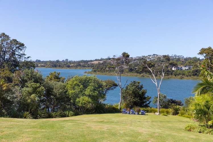 51 Ngarahana Avenue Paremoremo_5