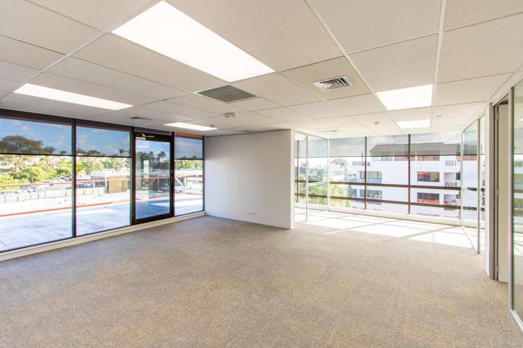 159 Hurstmere Road_0