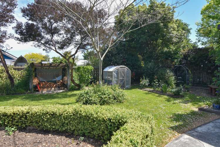 12 Deller Drive Carterton_15