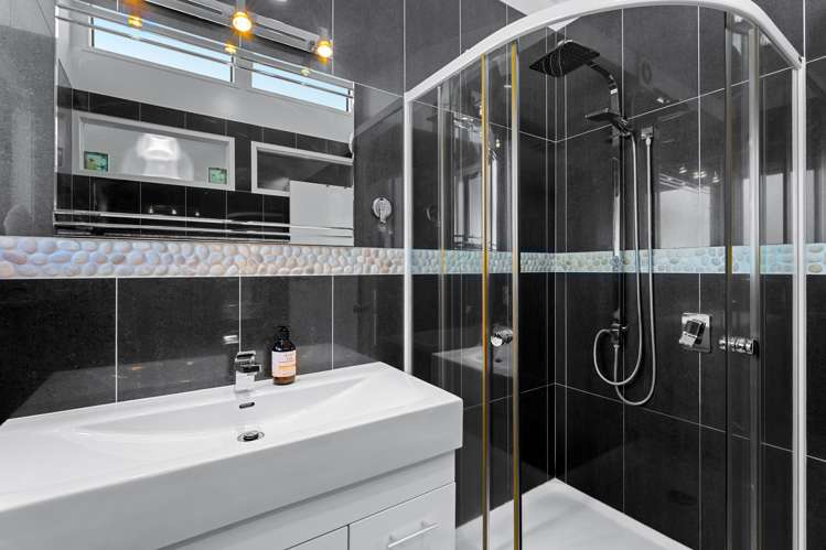 34 Spinnaker Drive Te Atatu Peninsula_24