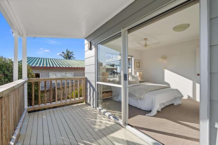 31 Shakespear Road Army Bay_13