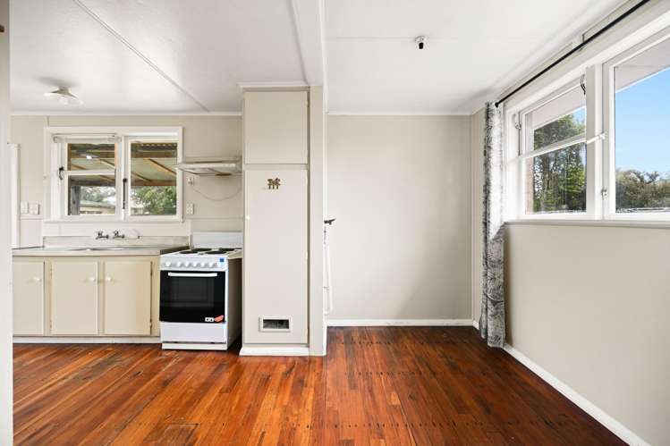 77 Snell Drive Chartwell_10