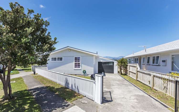 90 Akaroa Drive Maupuia_13